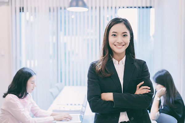 当你和朋友面试同个岗位，你更希望谁入选